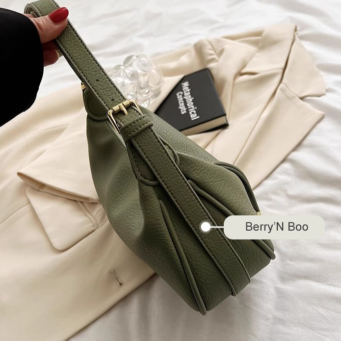 Laid-Back Hobo Bag