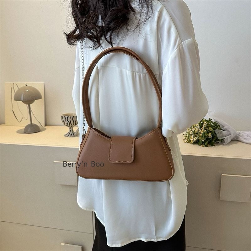 Classic Shoulder Bag