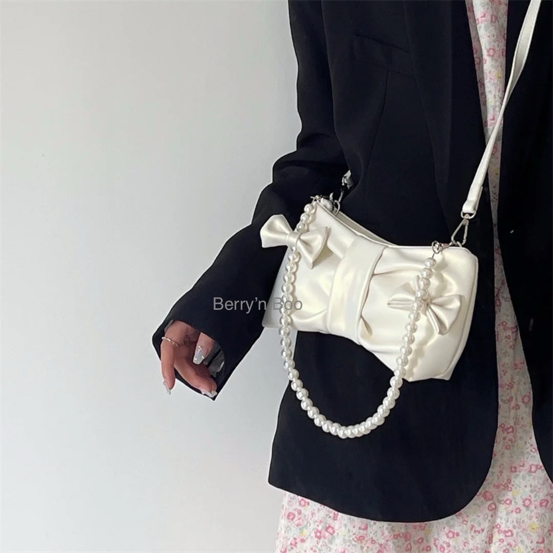 Mini Bow Pearly Bag